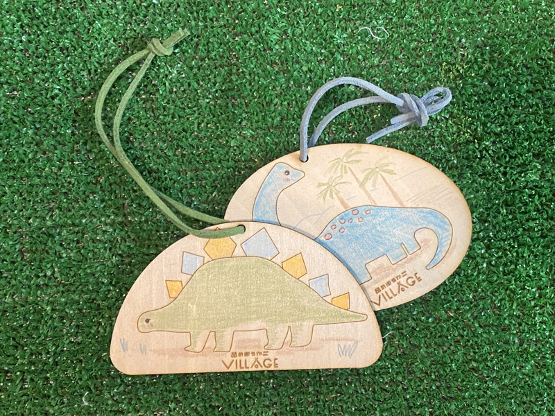 恐竜キーホルダーづくり